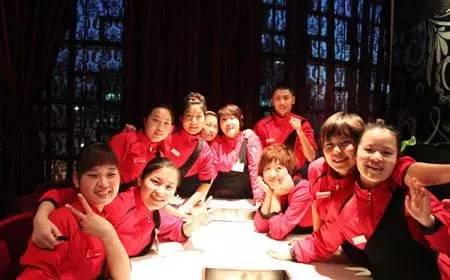 揭秘海底捞4大员工薪酬激励方案！值得收藏！