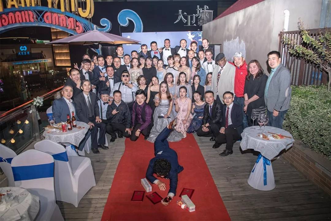 关十几家店，赔了1500万 ：一个餐饮老炮儿的跳坑经历