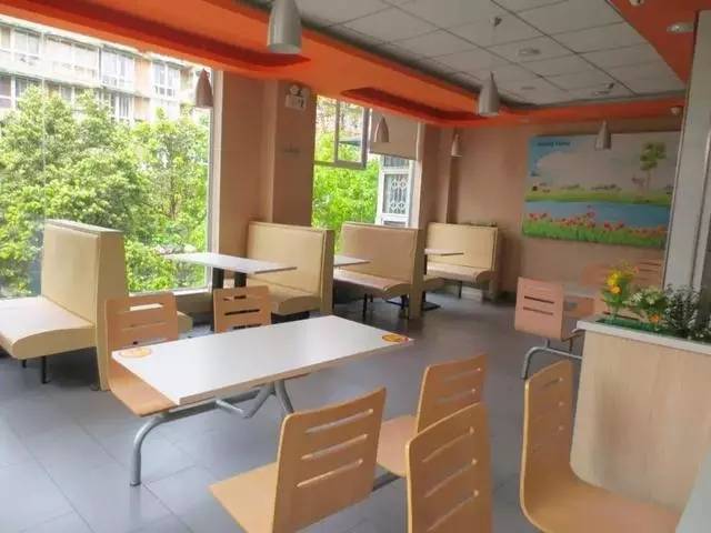 餐饮创业一步错步步错，2个月后，我挂上了“门店转让”