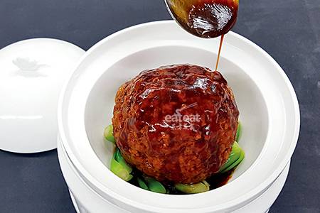 红烧霸王狮子头