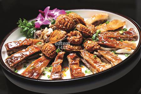 阿尔巴斯羊排煨大连鲍