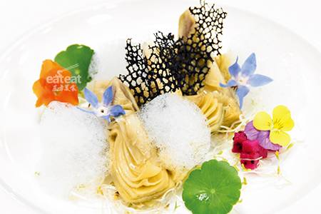 竹炭柠香朝鲜蓟：柠檬汁防变色。