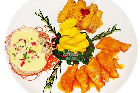 蟹王三吃：一种食材，三种口味。