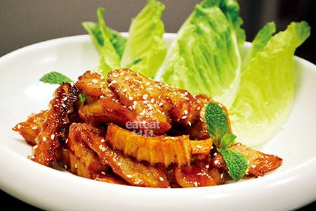 杏鲍菇BBQ松板肉：自制酱料增风味