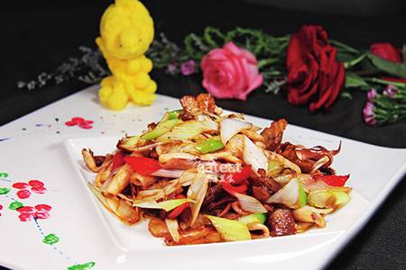 香爆海兔：原汁二次烹出香味。