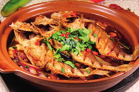 沙锅黄花鱼：自制鱼汁