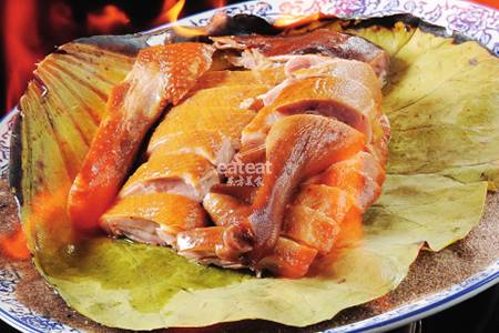 青烟招牌鸭：白酒点燃增香味