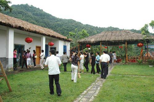 京郊“农家乐”去年收入超过27亿元