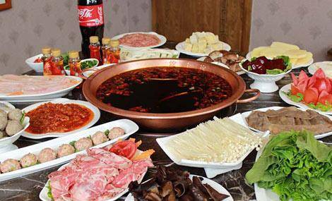 《中国餐饮报告2019》：90后消费者超半数 火锅成第一品类