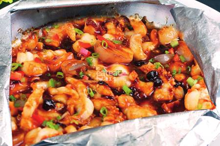 铜盆焗鱼腩：4分钟上菜