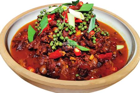 酸菜牛肉：自制辣椒酱