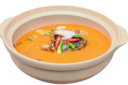 酸汤鱼：自制酸汤