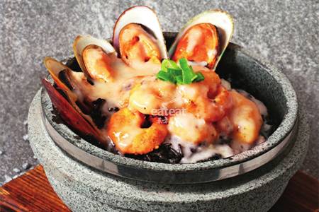 石锅招牌墨鱼汁饭