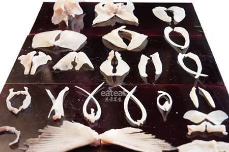 拆烩鲢鱼头8个关键