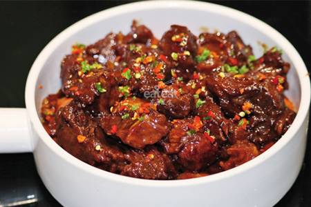 炆火焖牛腩