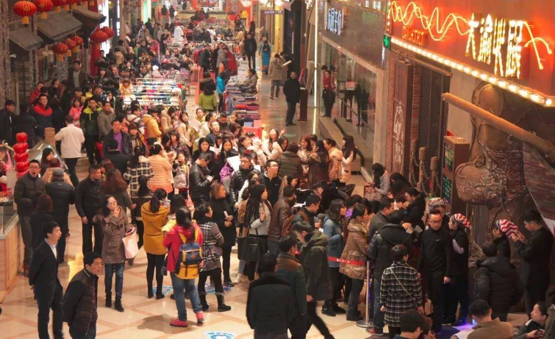 火锅一年“吃”掉4800亿元！是餐饮的新机会吗？