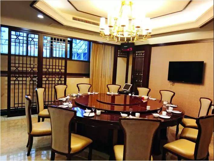 三四线城市餐厅让员工流失率低于5%，保证服务流程和品质