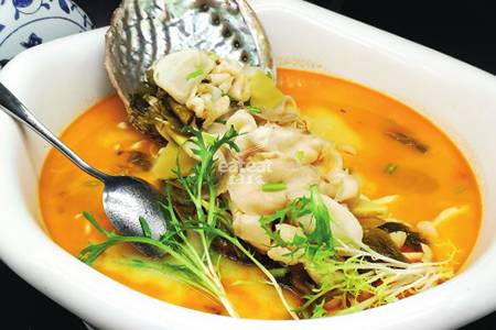 浓汤酸菜煮鲍鱼