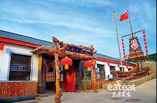 一天采购三次，小店营业额超过了大店