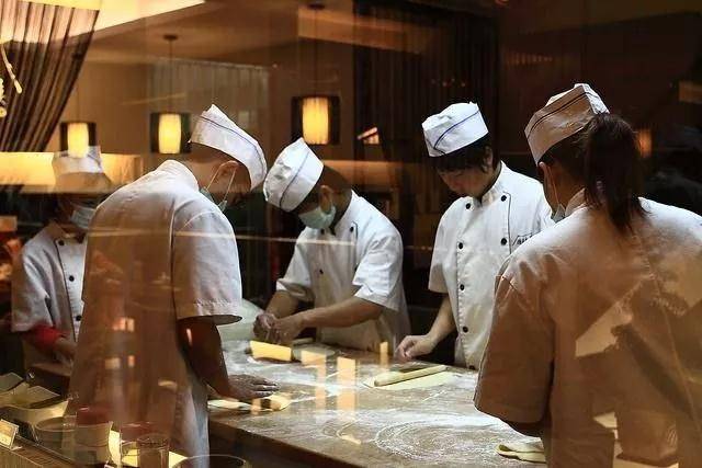 开餐厅这样做成本预算，可以节省35%的资金