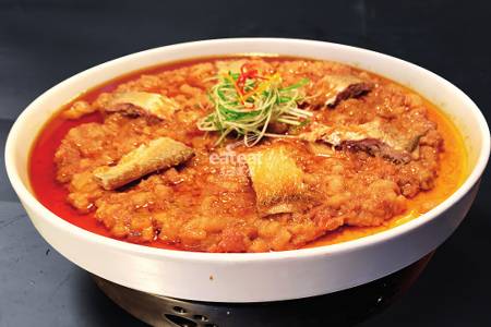 马友鱼蒸五花肉饼