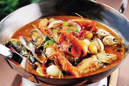 招牌杂鱼锅