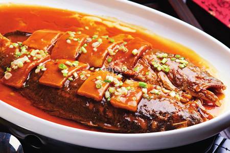 招牌黄鱼烧年糕