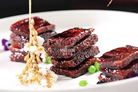 脆皮风味松板肉