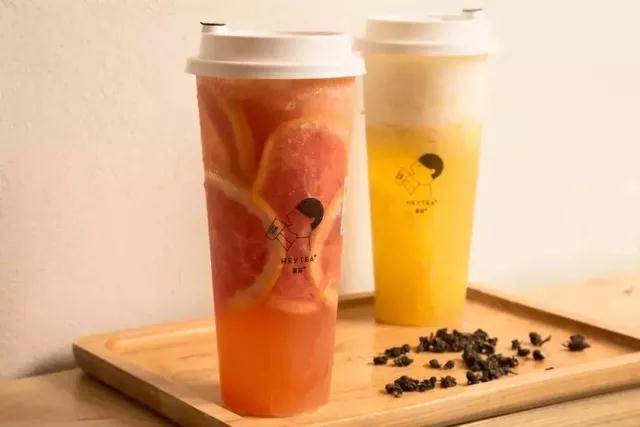 一年做到61家店，营业额过亿，揭秘喜茶爆红的“套路”