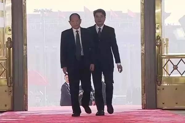 喂饱14亿人的袁隆平，想让你给他做道菜