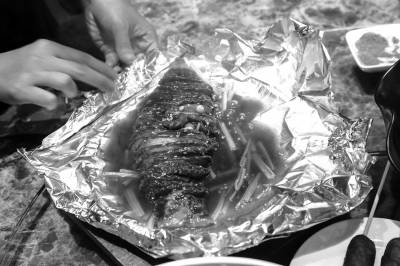 郑州人造肉素食餐厅翻台6次生意火爆，人造肉可以长期食用存疑？