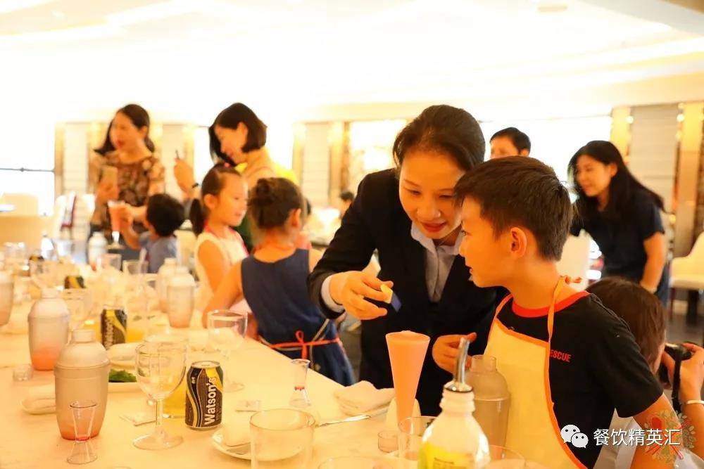 餐饮店新服务员容易犯的五大错