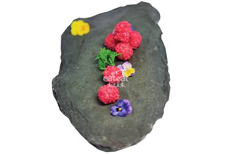 一曲相思红唇妃子笑