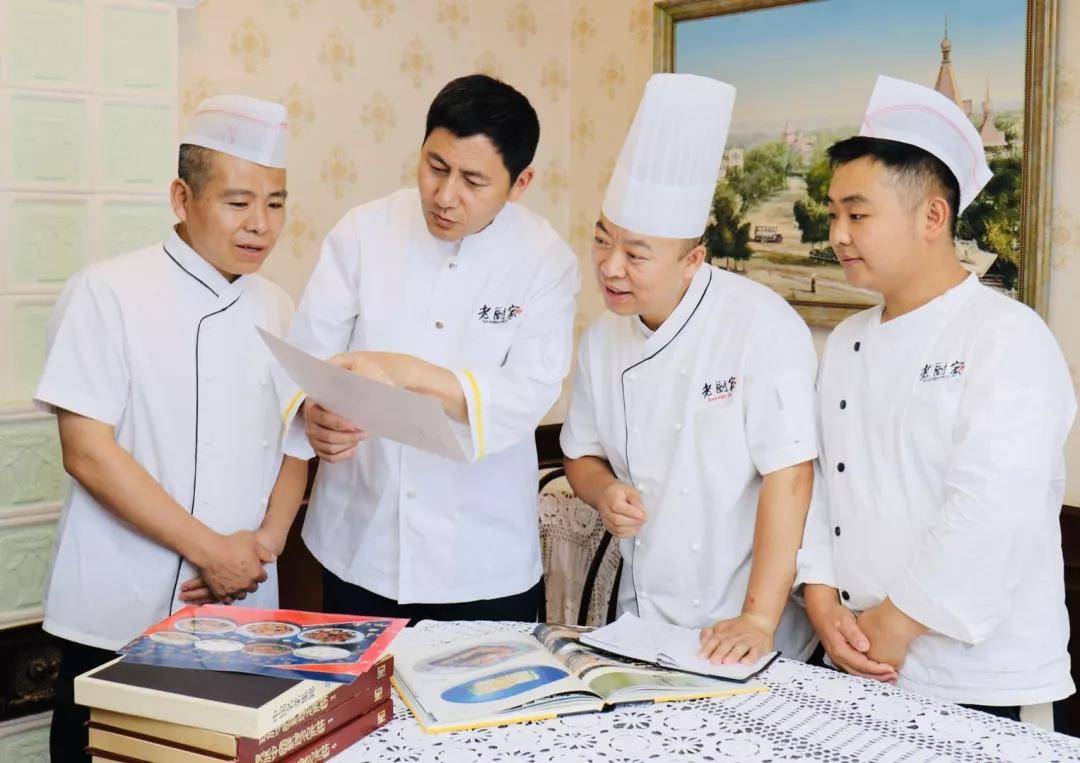 “师父，让我来！”电子信隔空喊话，疫情无情人有情！