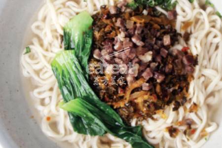 码头酸菜牛肉面