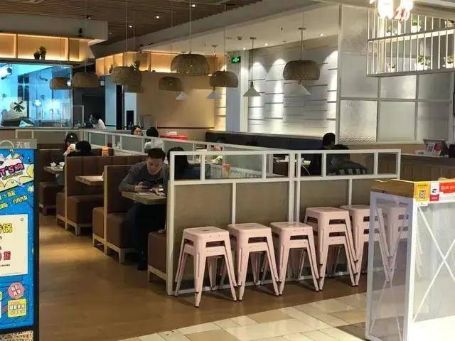 复工在即，餐饮人更睡不着了| 报复性消费来了吗？