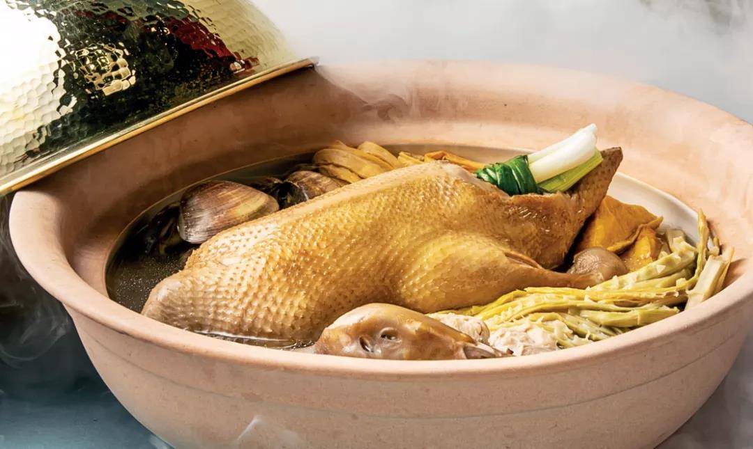 爆款菜｜12道核心工艺打造“山野老鸭煲”