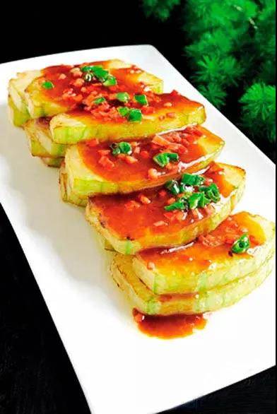 普通食材也能做出好味道：​肉粒烧汁冬瓜