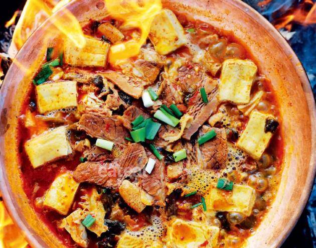 爆款菜｜一锅日销2000份的牛肉