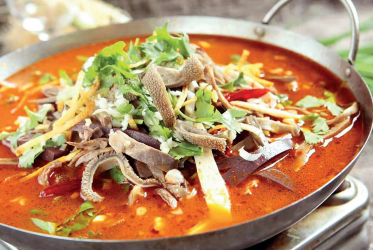 餐餐爆满 每天卖出3头羊