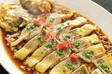 【炳胜百万菜】肉汁蒸东海大黄鱼