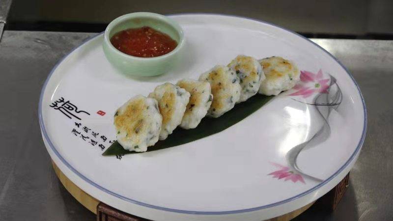 香煎墨鱼饼
