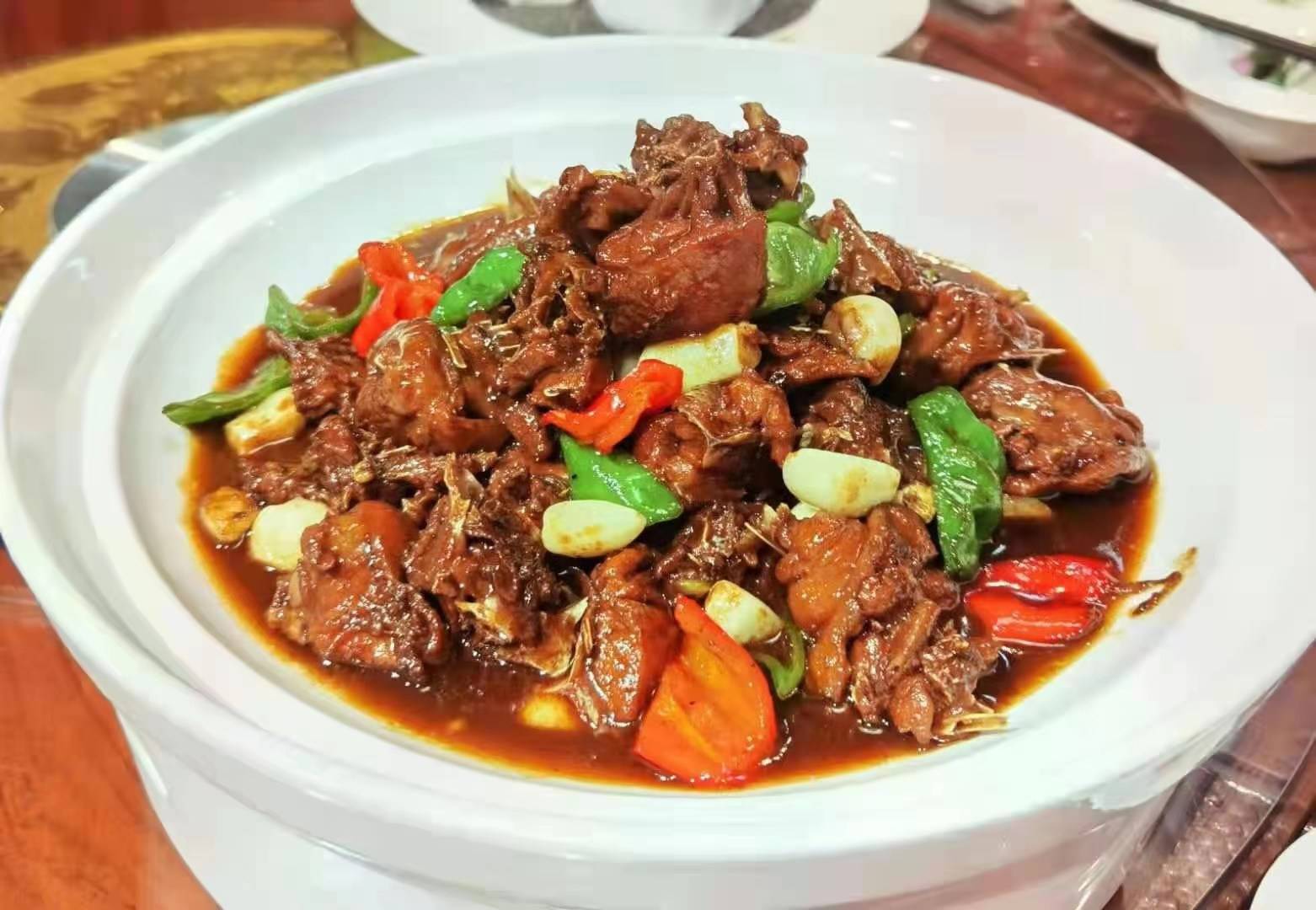 特色炒山鸡