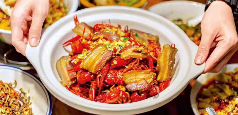 腊肉小龙虾