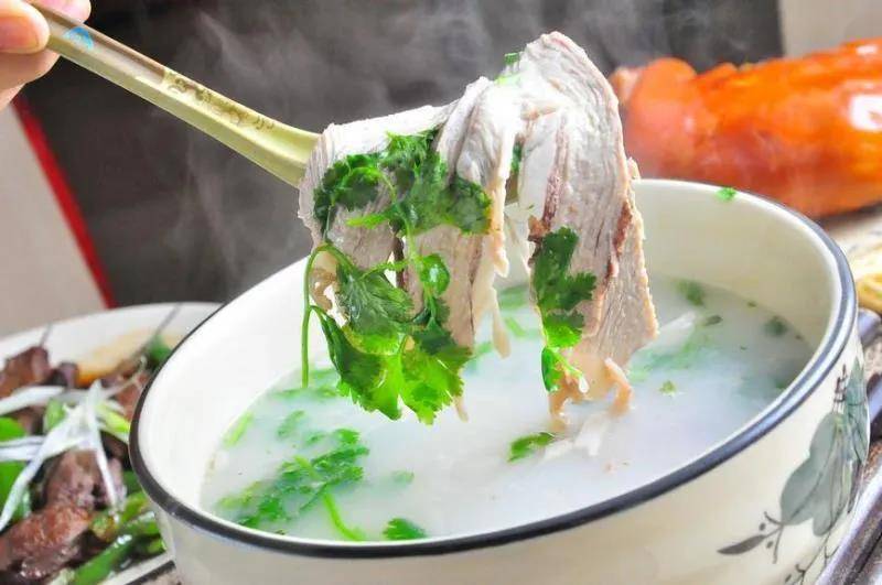 面对“单县羊肉汤”，“潼关肉夹馍”“逍遥镇胡辣汤”该怎么办？