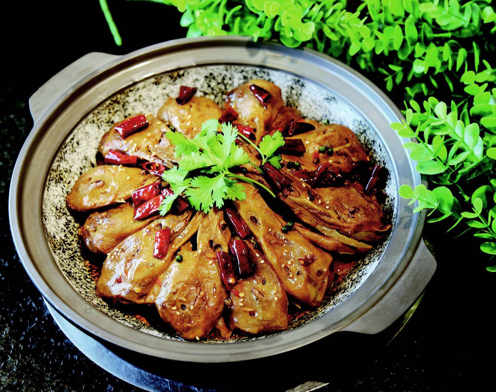 干锅辣鸭头