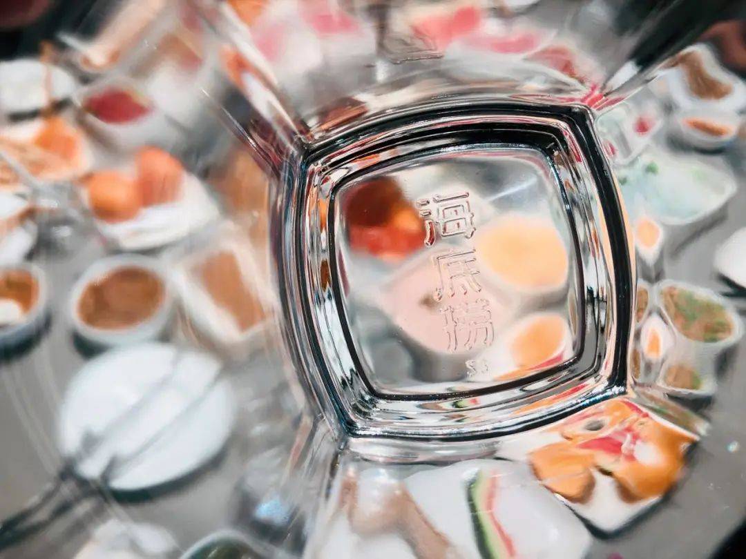 餐饮形势好转，海底捞重启被关闭门店