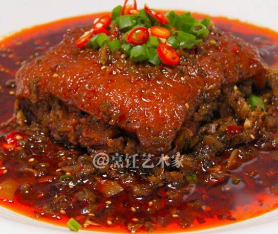 秘制芽菜烧肉