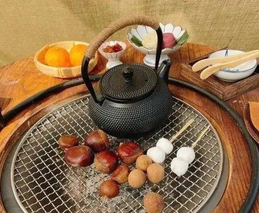 火了，餐企纷纷上新“围炉煮茶”