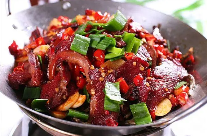 风味腊板狗